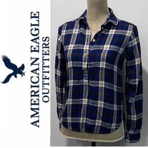 AMERICAN Eagle Blue Plaid Boyfriend Fit Button Down Shirt